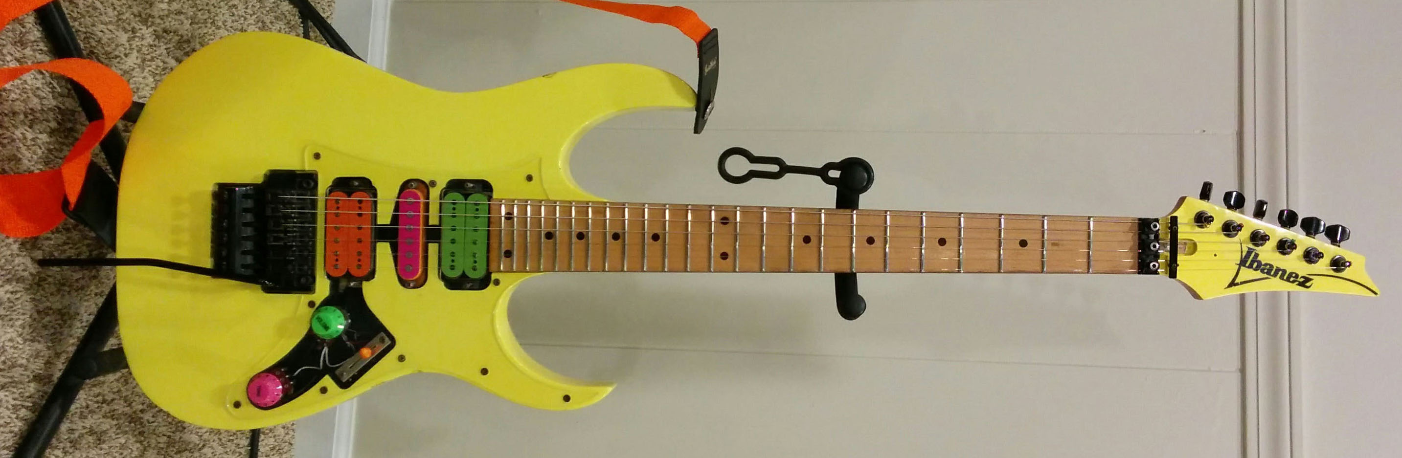 ibanez-rg550-yellow-1993